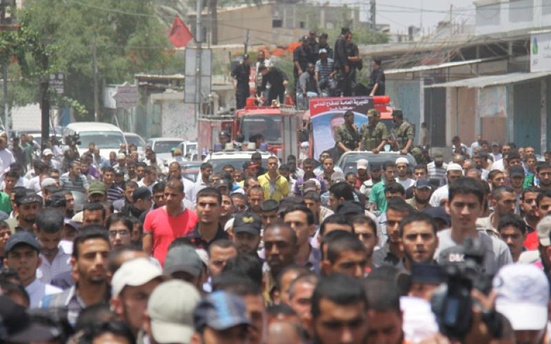 صور: تشييع جثمان الشهيد "مسعود" برفح
