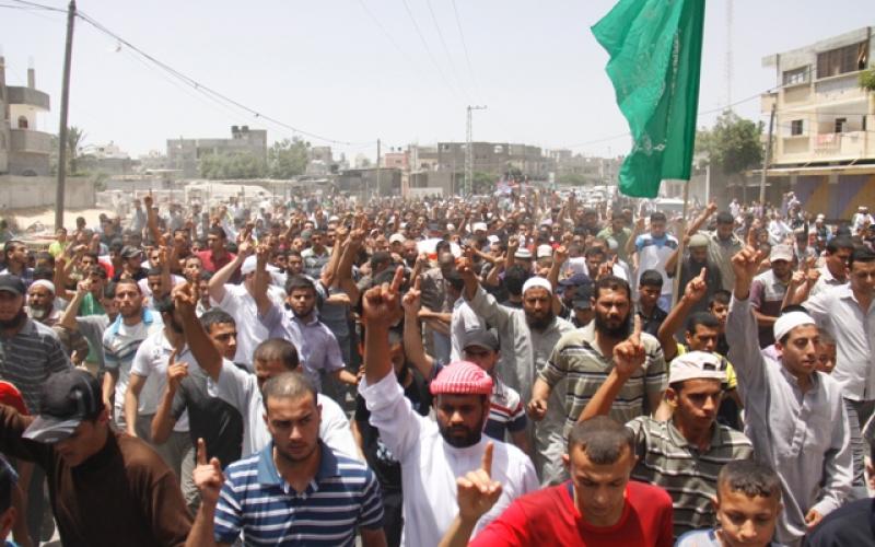 صور: تشييع جثمان الشهيد "مسعود" برفح