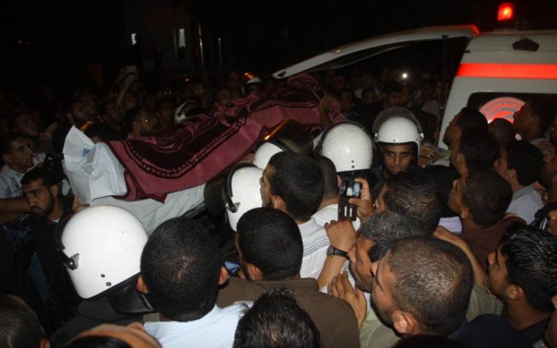 صور: جماهير غزة تستقبل شهداء نفق الشجاعية