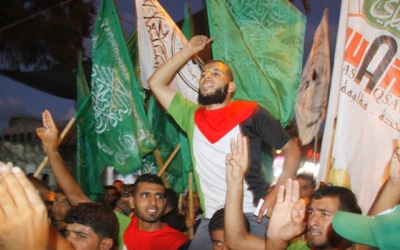 بالصور: مسيرة حاشدة نصرة للأسرى والمقاومة في رفح
