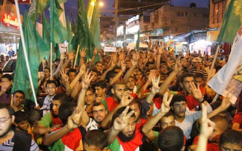 بالصور: مسيرة حاشدة نصرة للأسرى والمقاومة في رفح