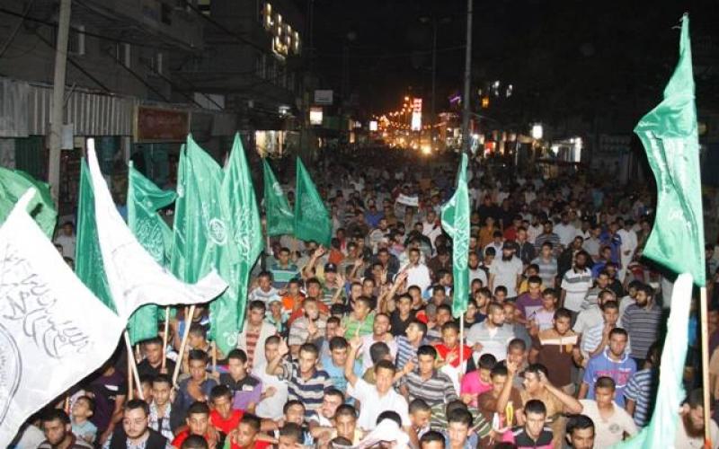 بالصور: مسيرة حاشدة نصرة للأسرى والمقاومة في رفح