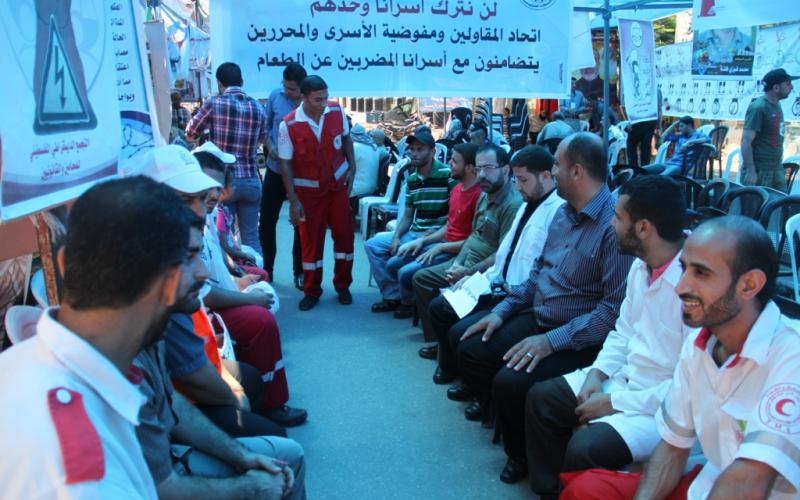 صور: الخدمة العامة تتضامن مع الأسرى
