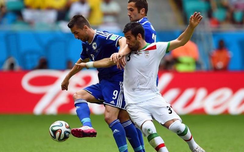 صور: مباراة البوسنة والهرسك وإيران