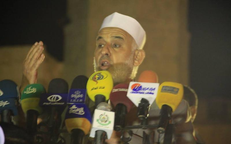 الأسطل يدعو حكومة الوفاق إلى الالتزام بواجباتها