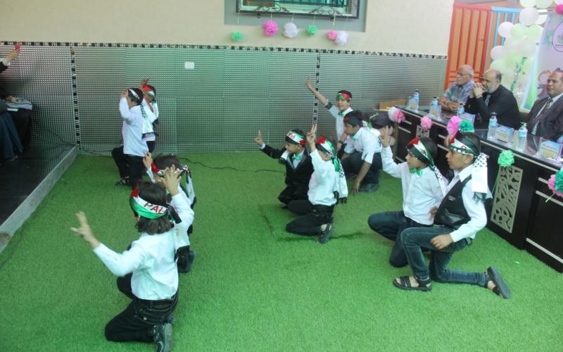 عروض إبداعية لأطفال زارعي القوقعة