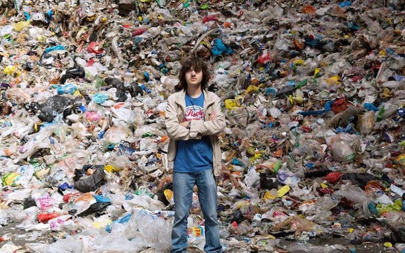 صور: بدء تنفيذ مشروع المخلفات البلاستيكية بالمحيطات