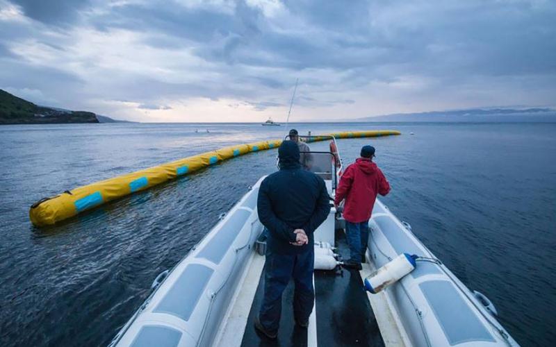 صور: بدء تنفيذ مشروع المخلفات البلاستيكية بالمحيطات