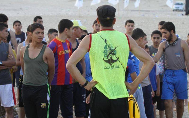 صور: دورة "عشاق البحر" على شاطئ غزة