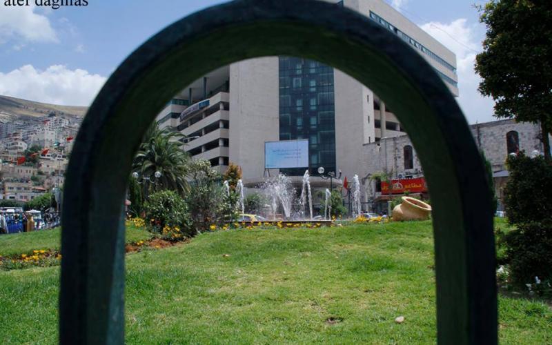 صور: دوّار الشهداء وسط مدينة نابلس