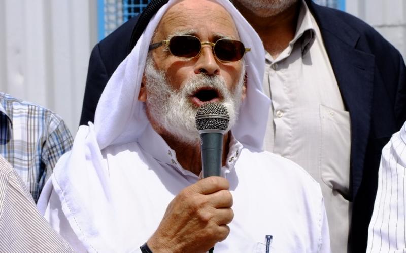 بالصور: وقفة لرفض تقليص خدمات الوكالة بالوسطى