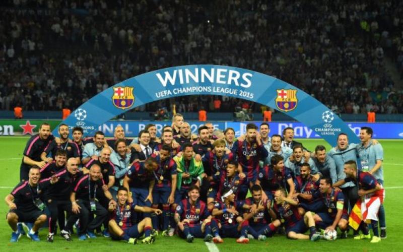 صور: الكأس الخامسة تعيد الأفراح لبرشلونة
