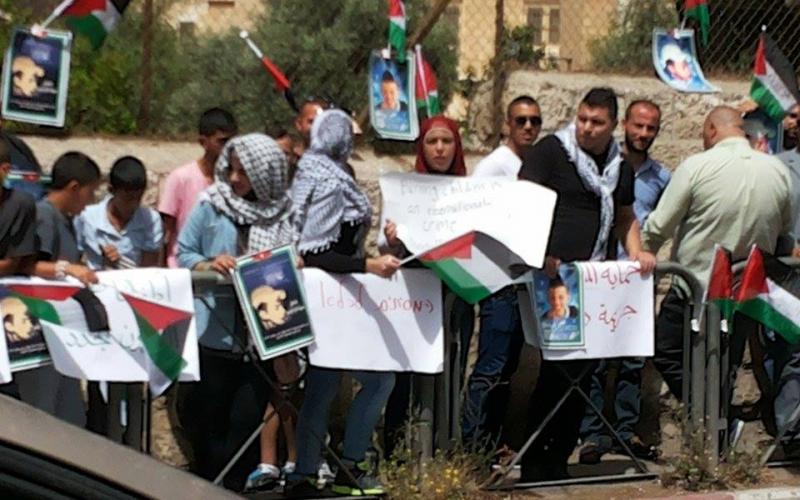 صور: احتجاجات تزامناً مع محاكمة قتلة أبو خضير
