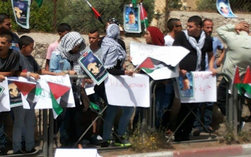 صور: احتجاجات تزامناً مع محاكمة قتلة أبو خضير