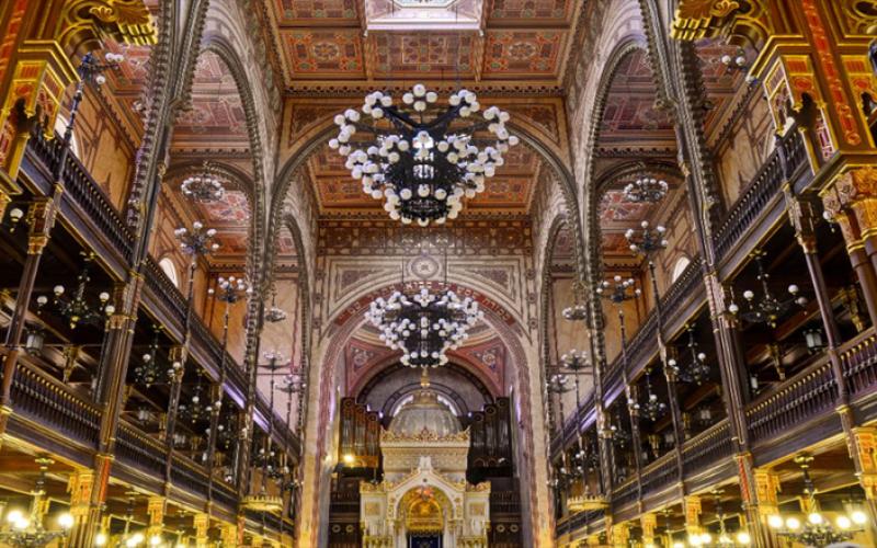 صور: مبانٍ من القرن الــ19 بهنغاريا