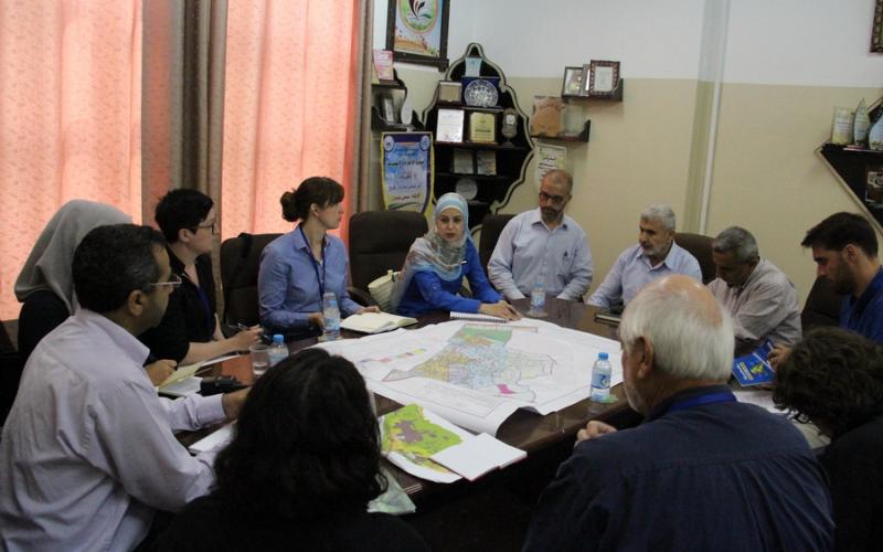 بالصور: بلدية رفح تستقبل وفدا من undp