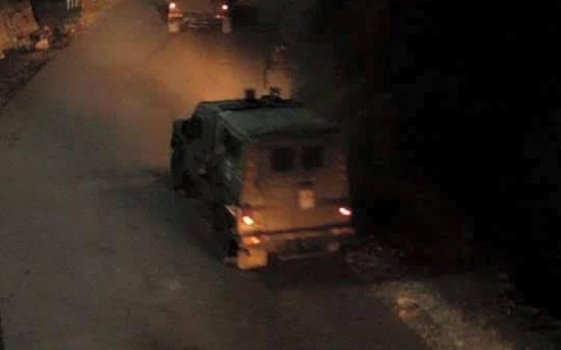 صور: الاحتلال يعتقل مواطن بالضفة