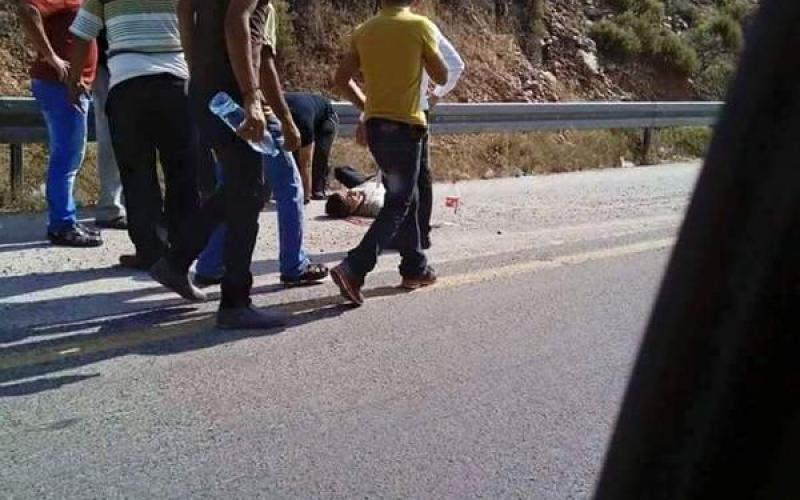 بالصور: مستوطن يدهس شابًا غرب بيت لحم