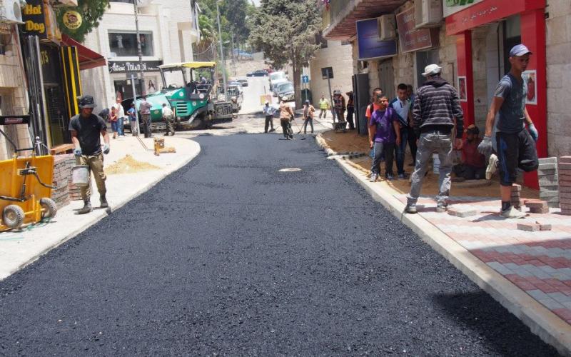 صور: بلدية رام الله تفتتح شارع السهل