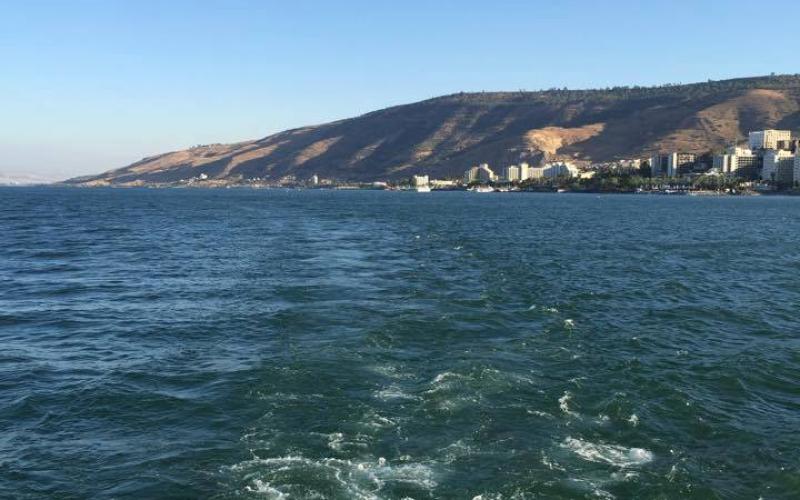 صور: مشاهد خلّابة لبحيرة طبريا