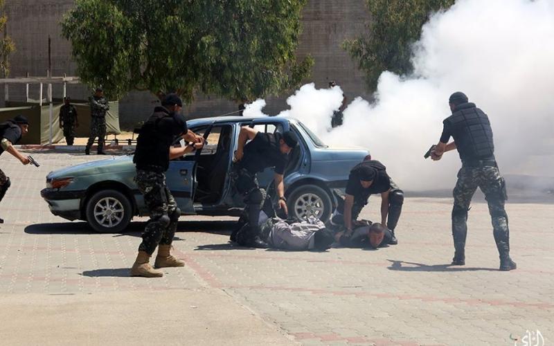 صور: حفل تخريج للأمن الوطني بغزة