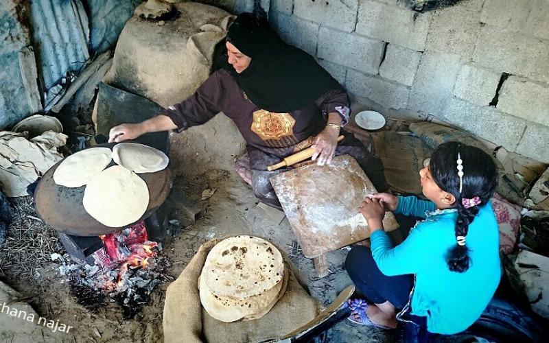 صور: "فتة العجر" أكلة شعبية موسمية