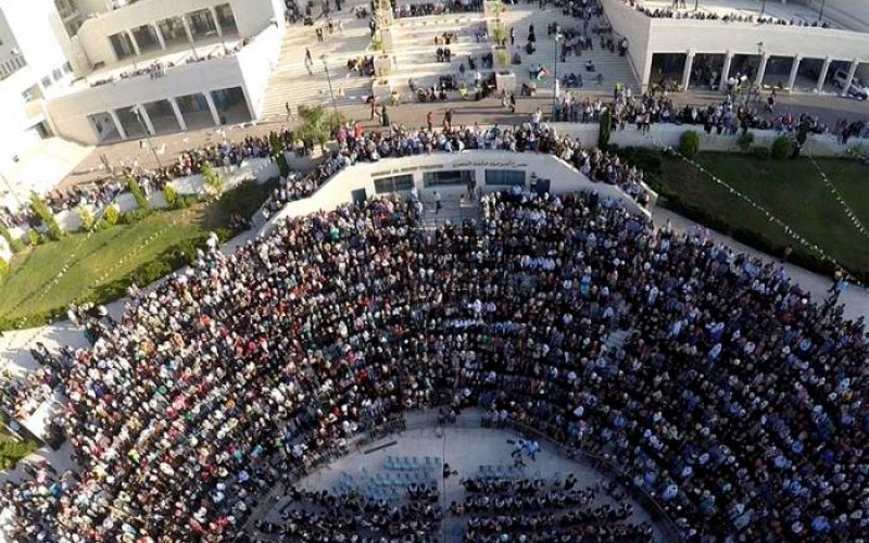 صور: جامعة النجاح تخرج فوج طلابها الـ35