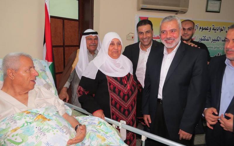 صور: هنية يزور رجل الأعمال الوادية فى بيته‎