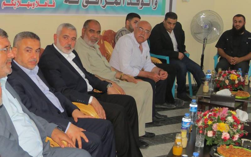 صور: هنية يزور رجل الأعمال الوادية فى بيته‎