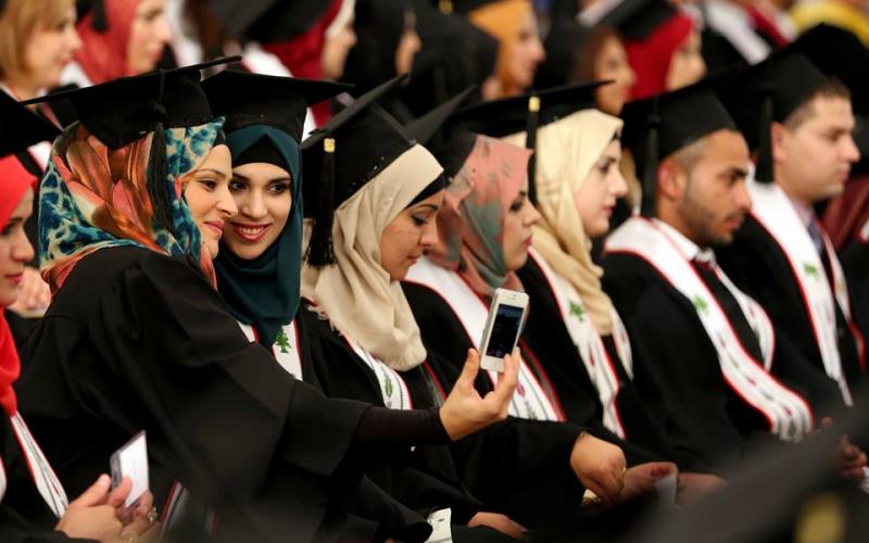 صور: "بيرزيت" تحتفل بتخريج طلبتها‎