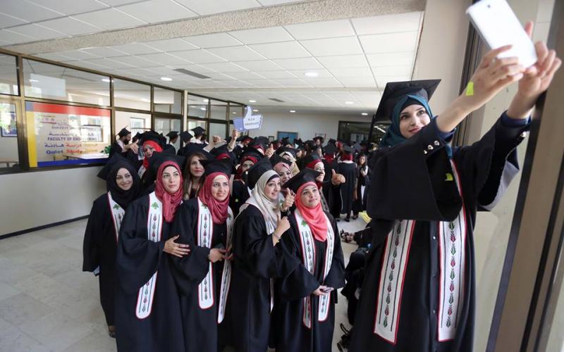 صور: "بيرزيت" تحتفل بتخريج طلبتها‎