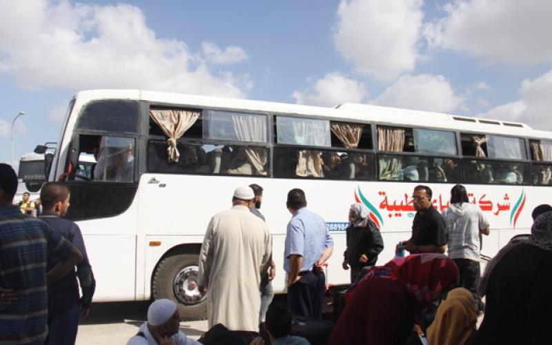 صور: معاناة الغزيين على معبر رفح مستمرة