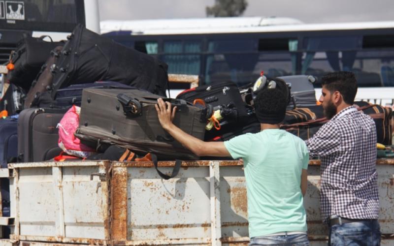 صور: معاناة الغزيين على معبر رفح مستمرة