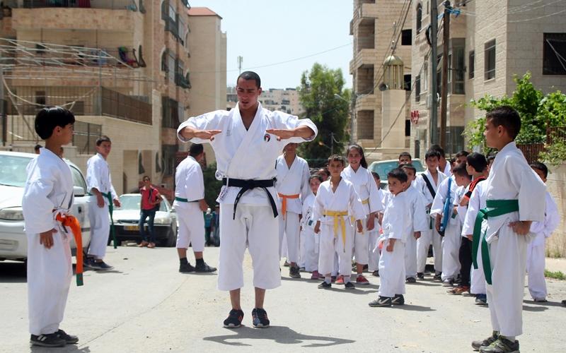 صور: أطفال القدس يتعلمون الدفاع عن النفس