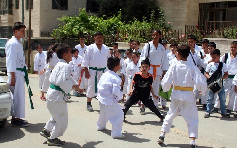 صور: أطفال القدس يتعلمون الدفاع عن النفس