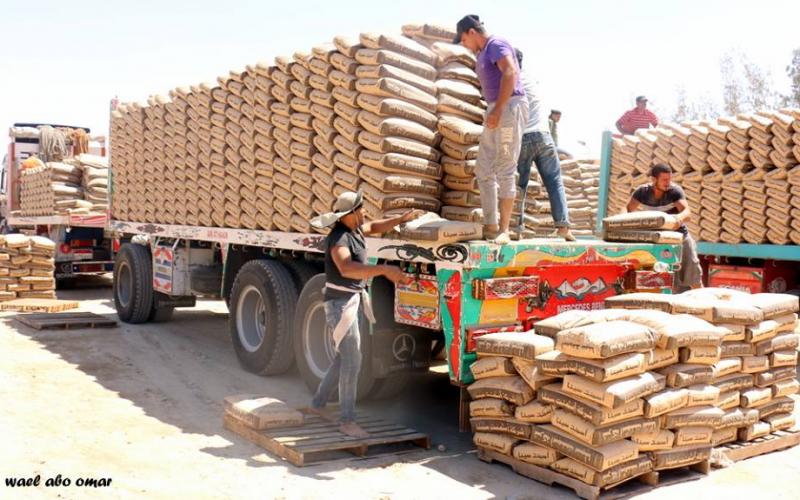 صور: دخول الأسمنت المصري قطاع غزة