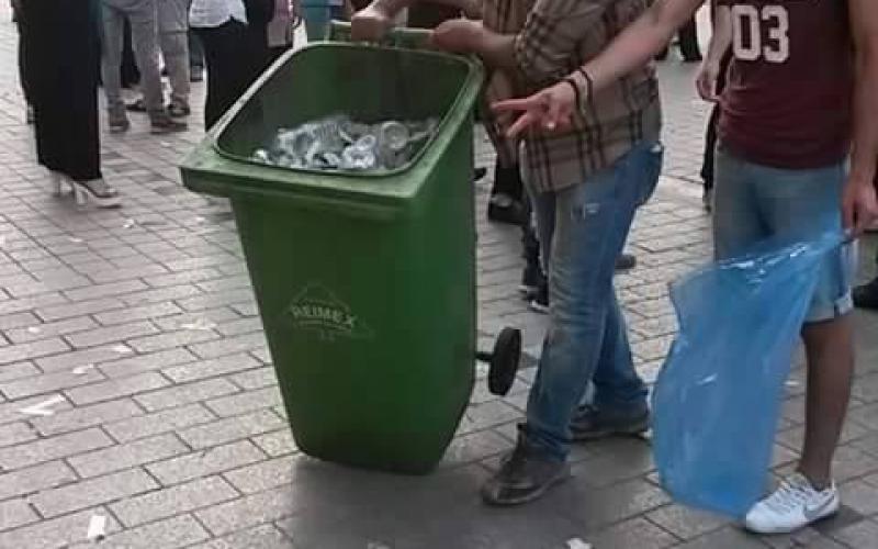 صور: التونسيون ينظفون مكان ‫#‏وينو_البترول