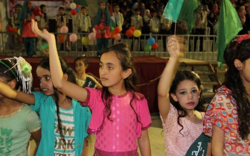 بالصور: حماس تكرّم أوائل الطلبة في المغازي