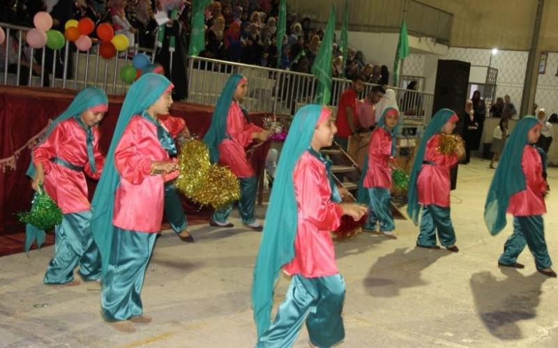 بالصور: حماس تكرّم أوائل الطلبة في المغازي