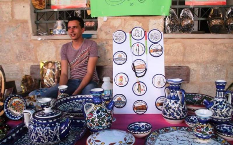 صور‬: "بازار" للمنتوجات الشعبية في ‫‏جنين‬