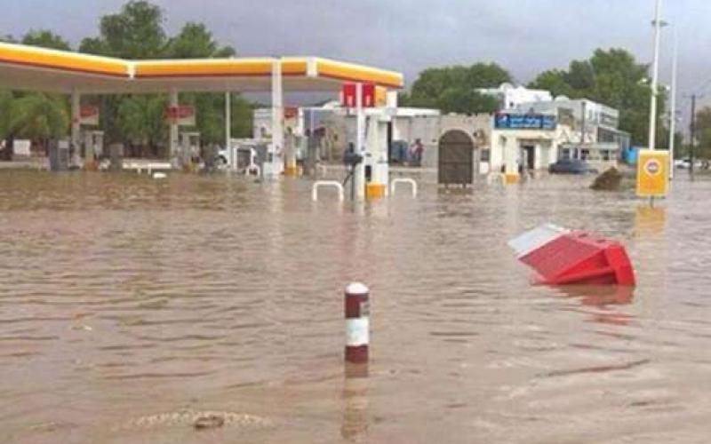 صور: العاصفة "أشوبا" تضرب عُمان