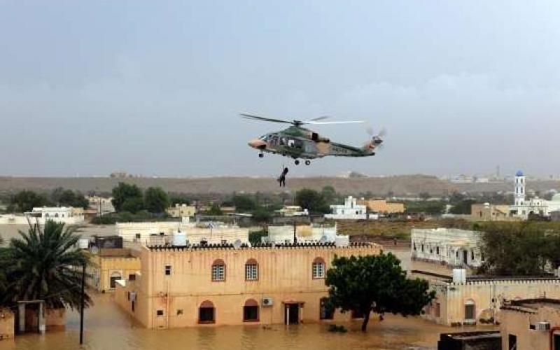 صور: العاصفة "أشوبا" تضرب عُمان