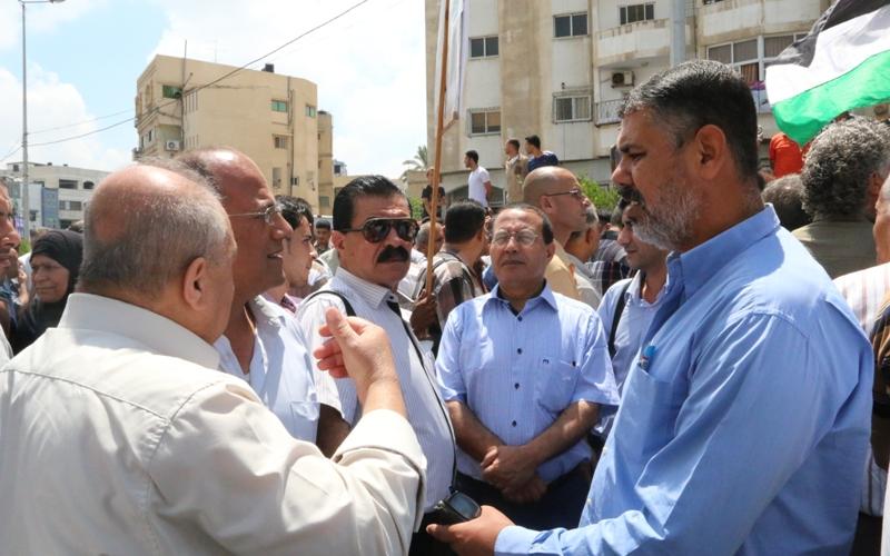 صور: اللجان الشعبية تحتج على "الأنروا"