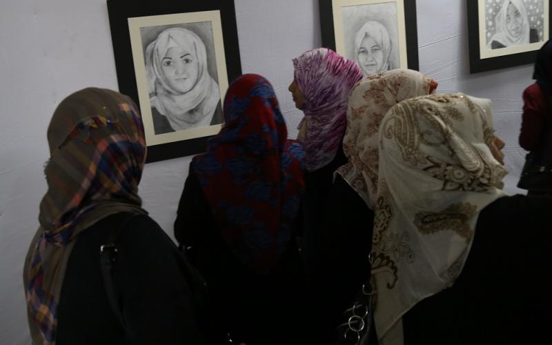 صور: معرض "مرايا" للفنانين الصغار