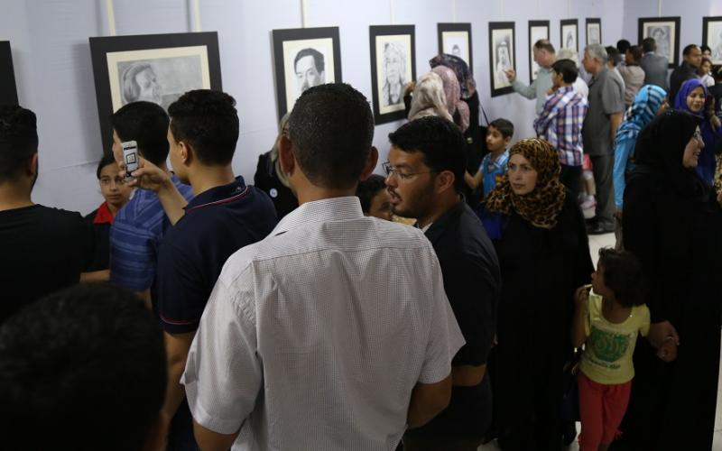 صور: معرض "مرايا" للفنانين الصغار