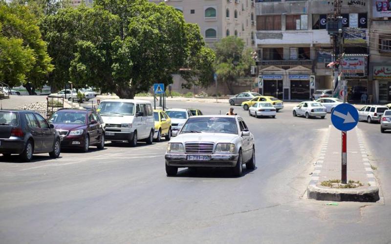 صور: عودة عمل شارع "الشفاء" في اتجاهين