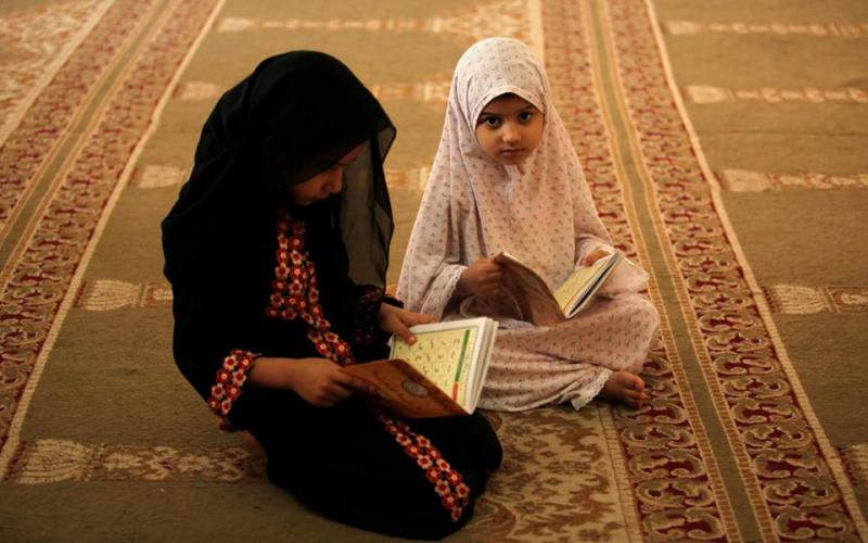 صور: حلقات تحفيظ أطفال غزة القرآن