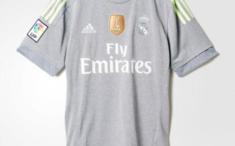 صور: ريال مدريد يكشف عن قميصه الجديد