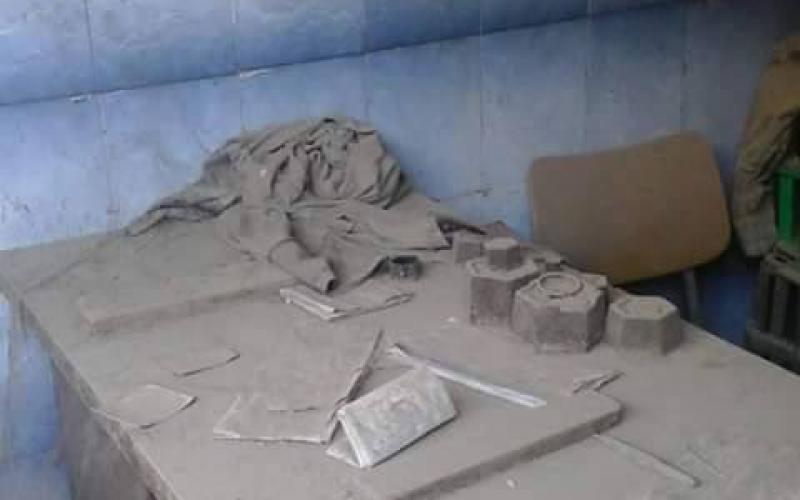 صور: إعادة افتتاح محلات قديمة بالخليل