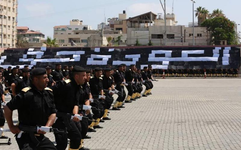 صور: تخريج دورة تأهيل الضباط "وأعدوا"